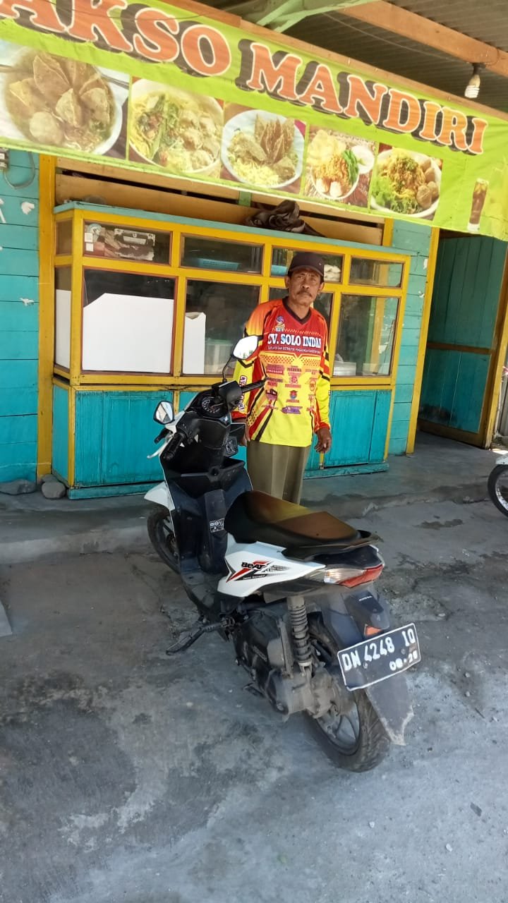 RONI HADRIS/BAKSO MANDIRI - CV. Solo Indah RONI HADRIS/BAKSO MANDIRI - CV. Solo Indah
